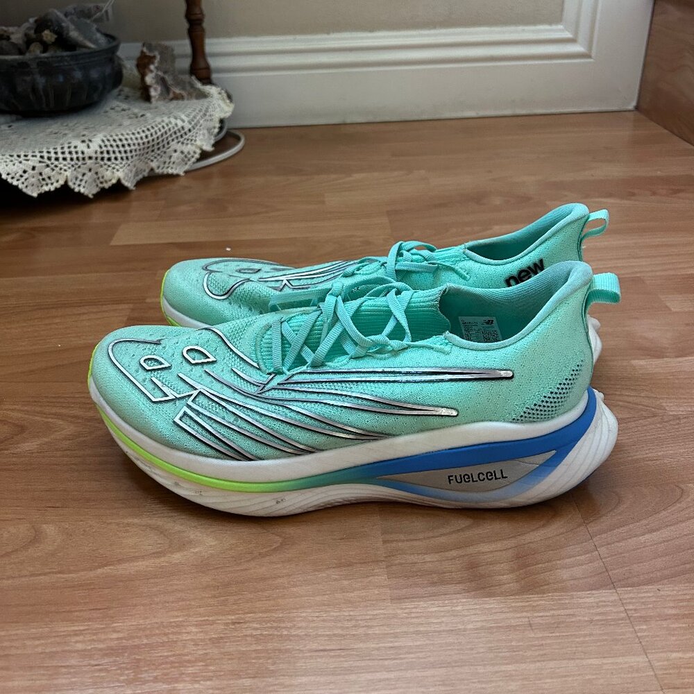 New Balance Elite v3